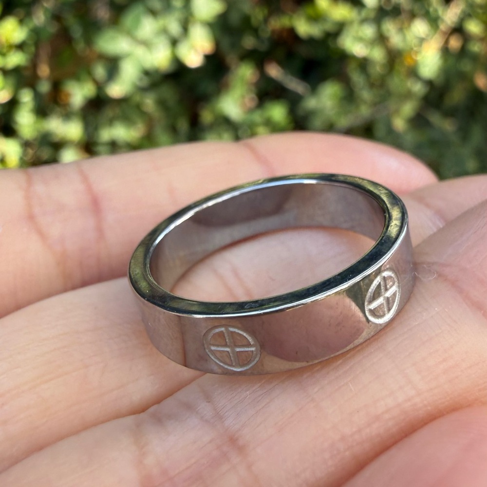 Classic Cross Silver Ring Stainless Steel 

Waterproof - Picture 3 of 8